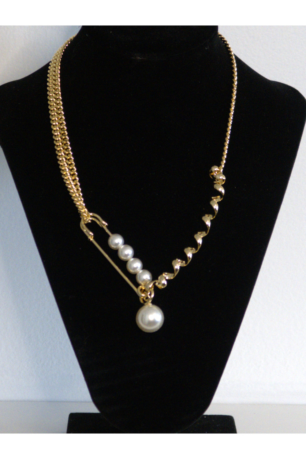 The Sofia Safety Pin Chain Necklace - Expressive Collective CO.